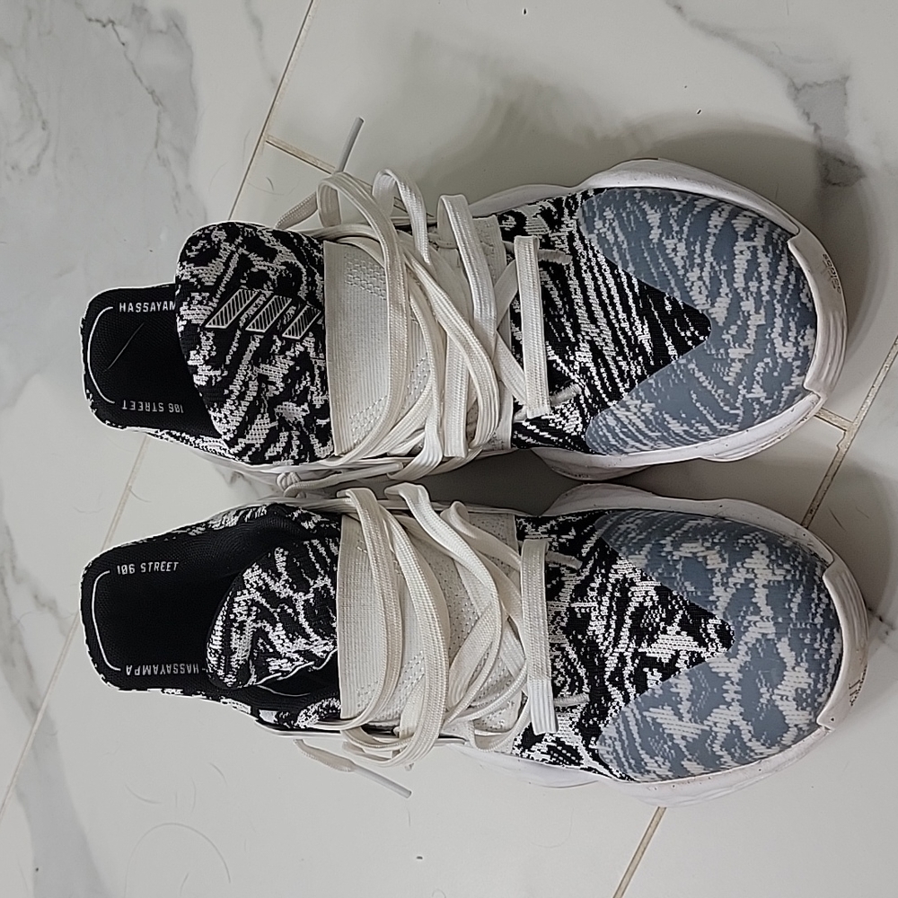 Adidas Harden Volume 4